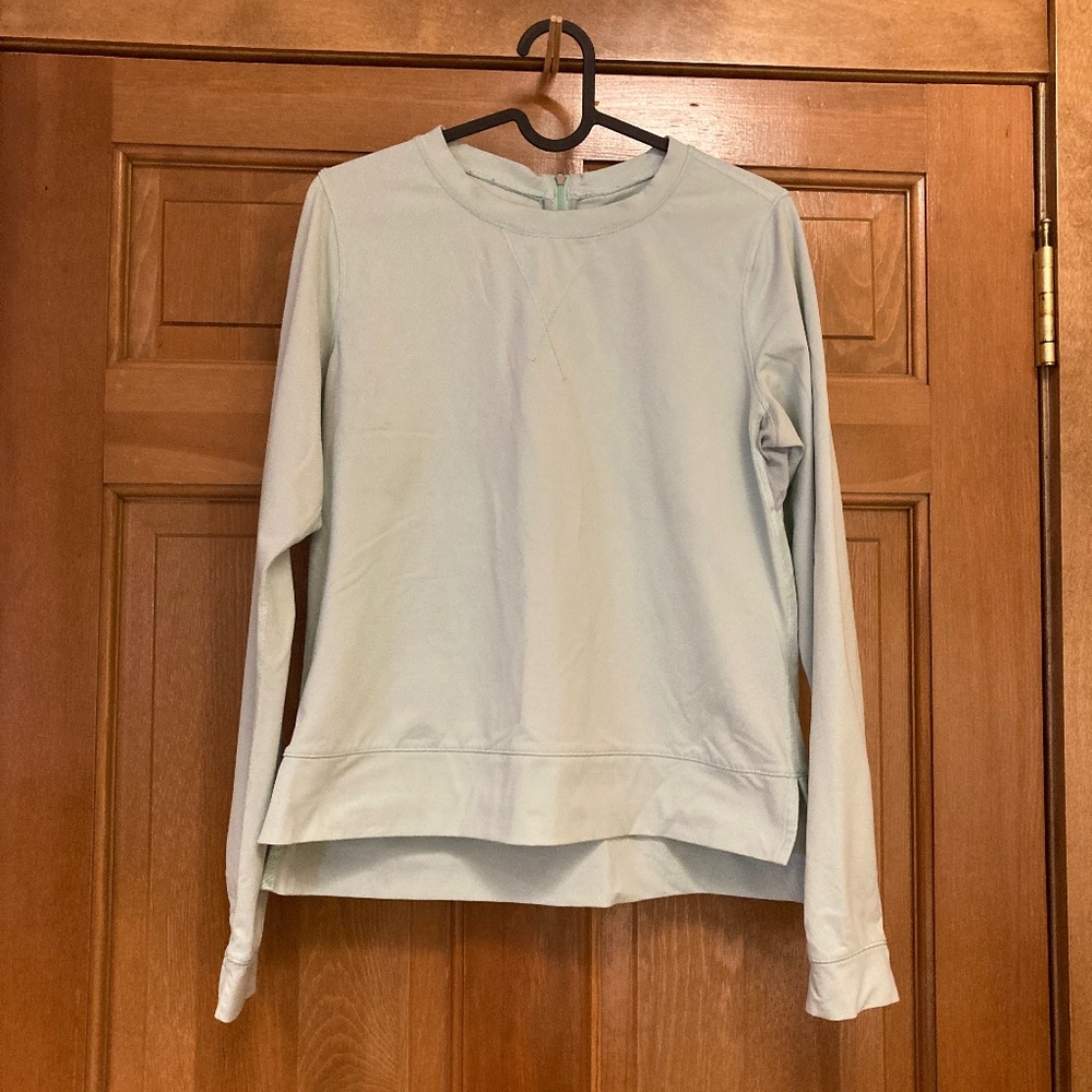 Lululemon Mint Colored Pull Over, Size M